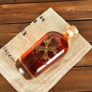 custom liquor glass bottle