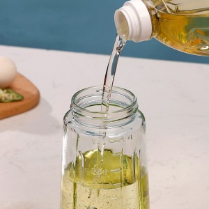 glazen fles olijfolie